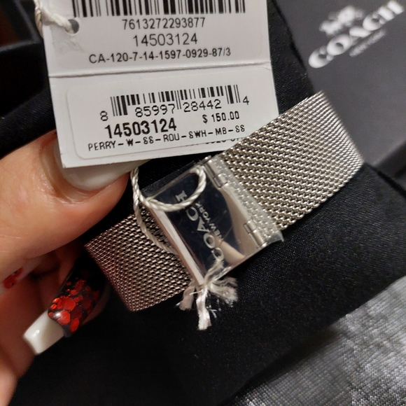 SILVER MESH COACH WATCH - Picture 2 of 3